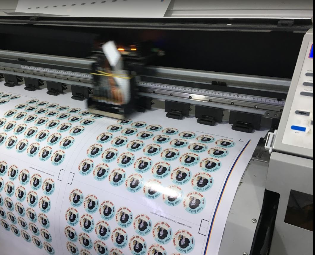 Máy in decal tem nhãn tại In Kỹ Thuật Số